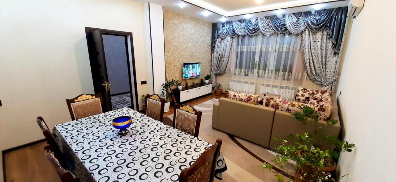 Dom Semya Deluxe Gusar Qusar Exteriör bild