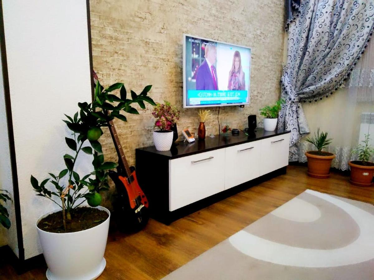 Dom Semya Deluxe Gusar Qusar Exteriör bild